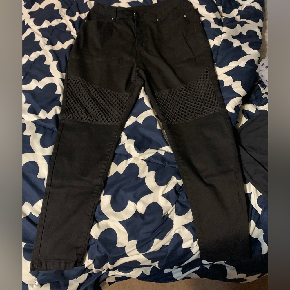 💕Shein Jeans with fishnet patches sz14/16NWOT
